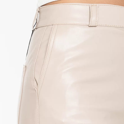 Pantalón en efecto Piel AX-2249 Beige