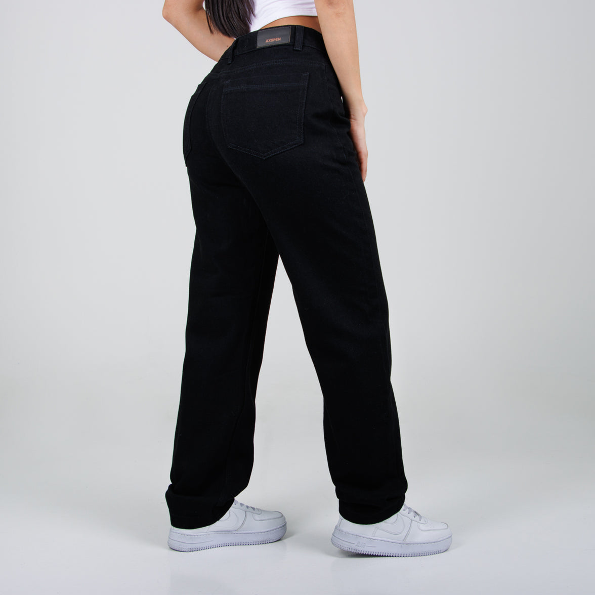 Jean Axspen Mom Fit Ax-2703 Negro Rigido