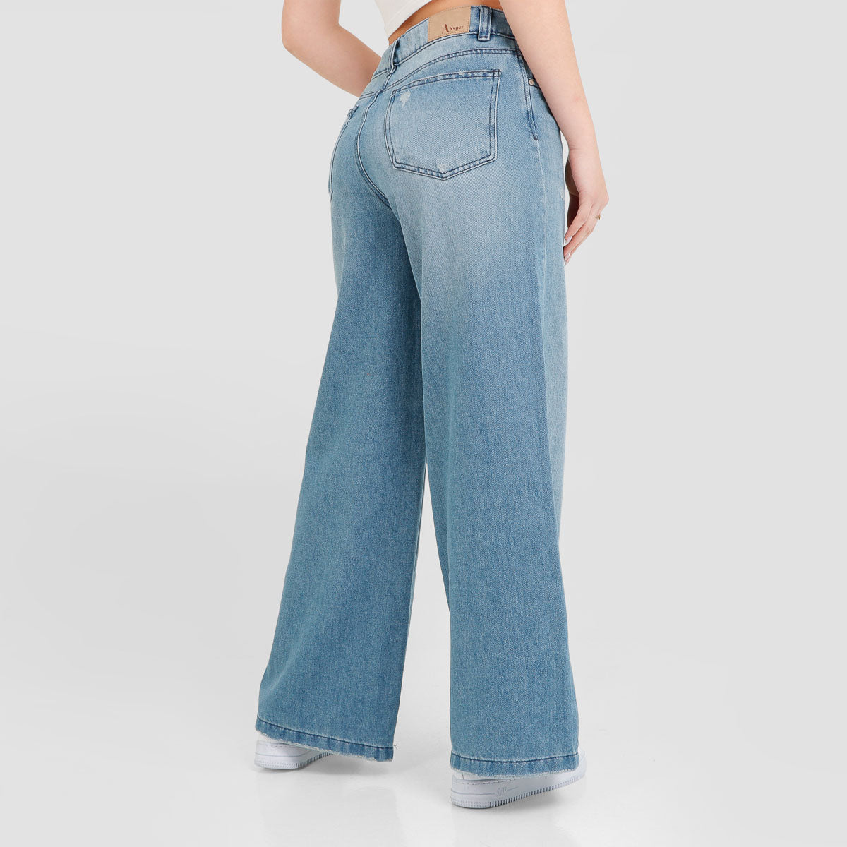 Jean Axspen Pallazo  Ax-2685